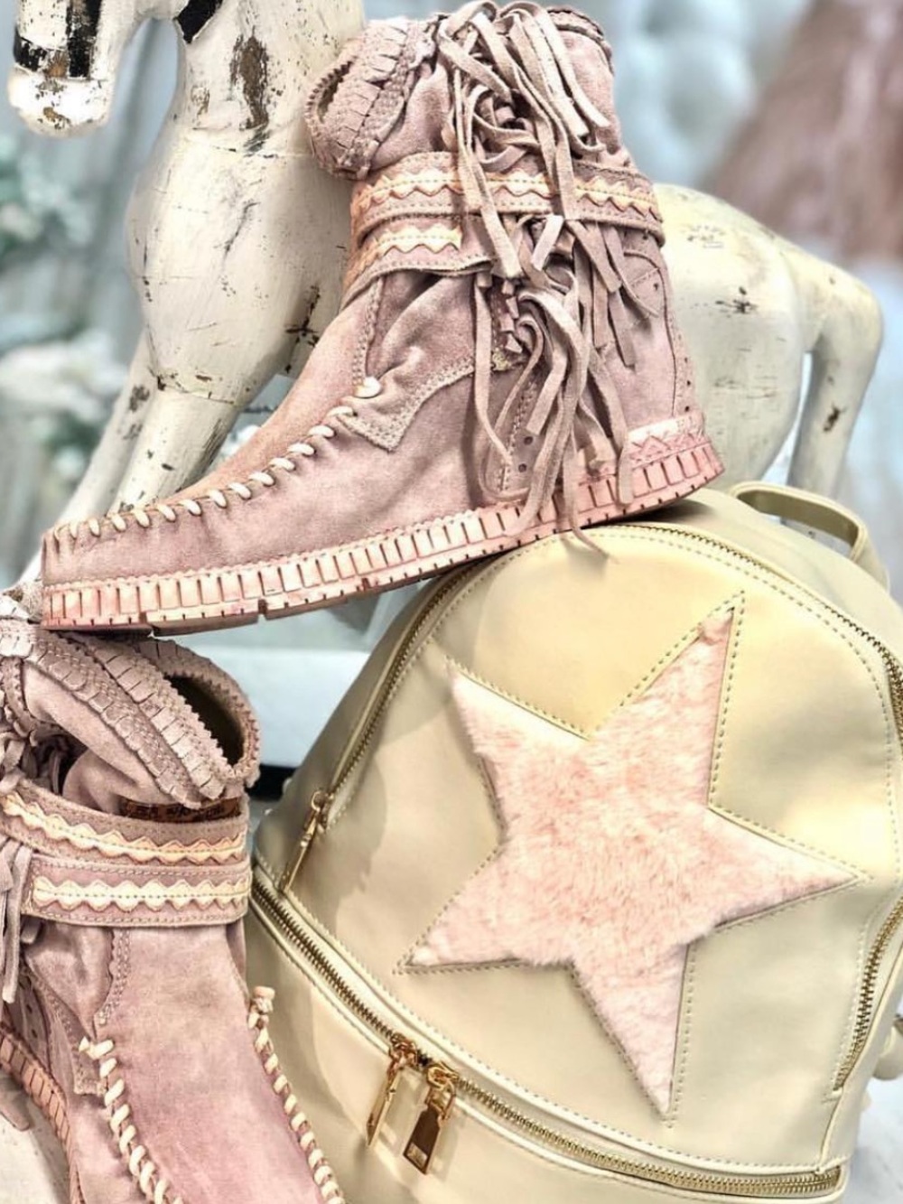 El Vaquero's/Free People Arya Rosa Moccasin Boots Sz 41